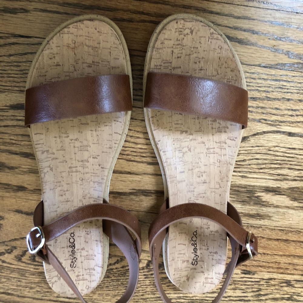 Style & Co Cognac Sandals Sz 12